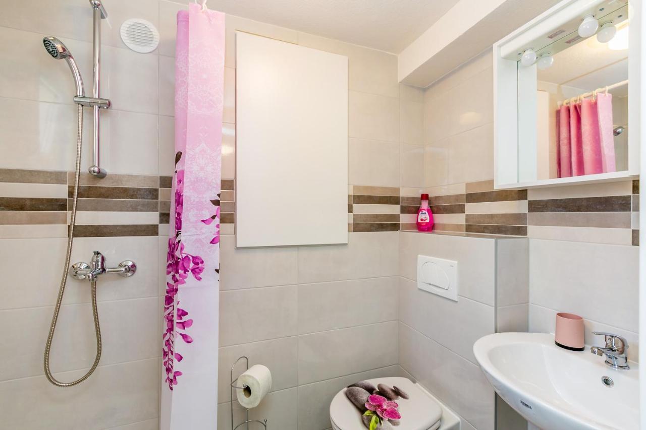 Apartman Hana Omišalj Exterior foto